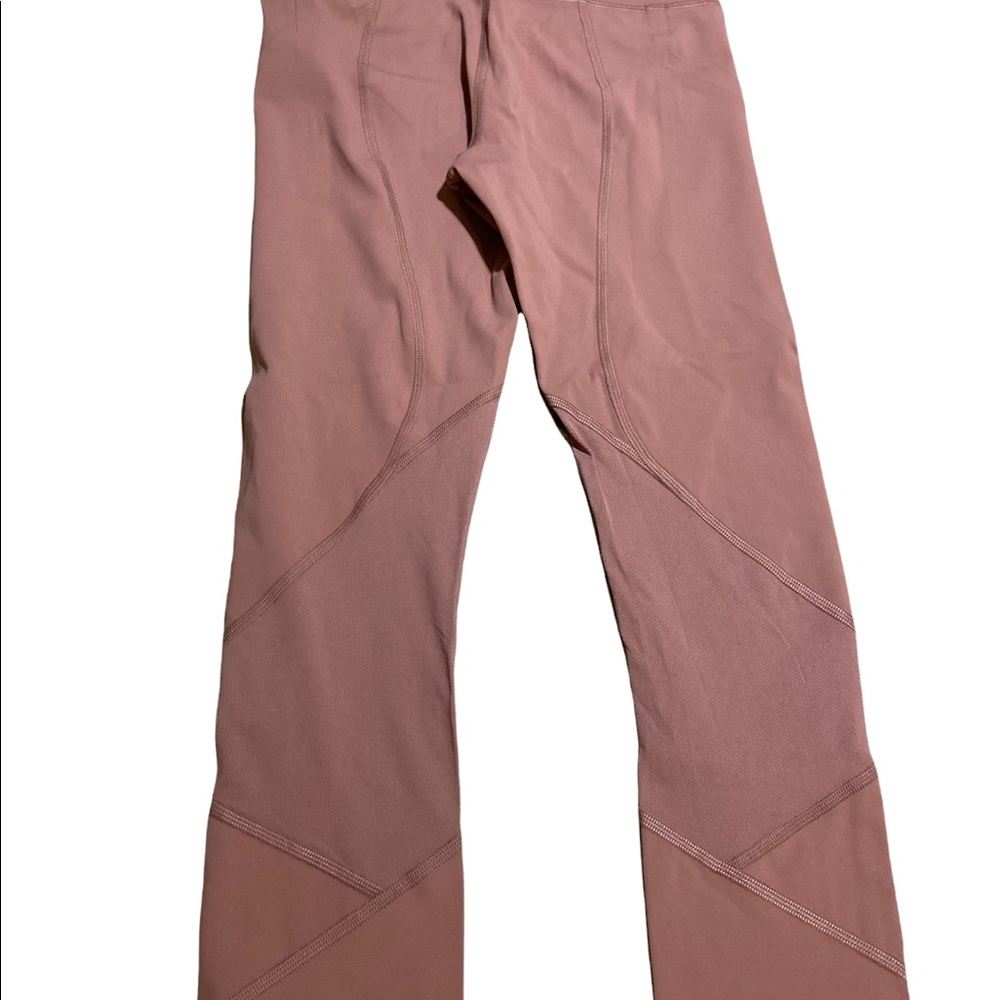 GUC 2 Lululemon Pace Rival crop 22” in Spiced Chai - Picture 7 of 7